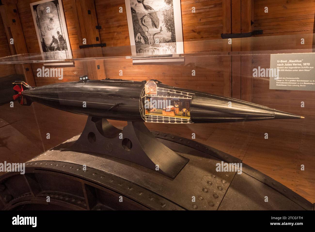 Maquette du 'Nautilus' de Jules Vernes '20 000 ligues sous la mer' (1870), Musée maritime international à HafenCity, Hambourg, Allemagne. Banque D'Images