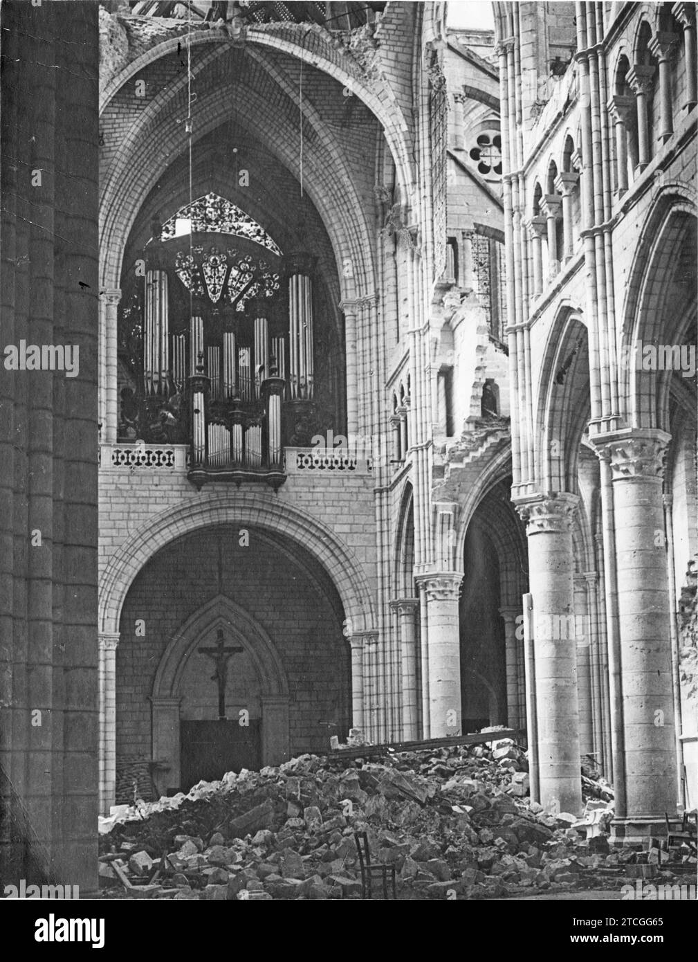 10/31/1916. Destructions de guerre. État actuel de la cathédrale de Soissons. Crédit : Album / Archivo ABC / Louis Hugelmann Banque D'Images