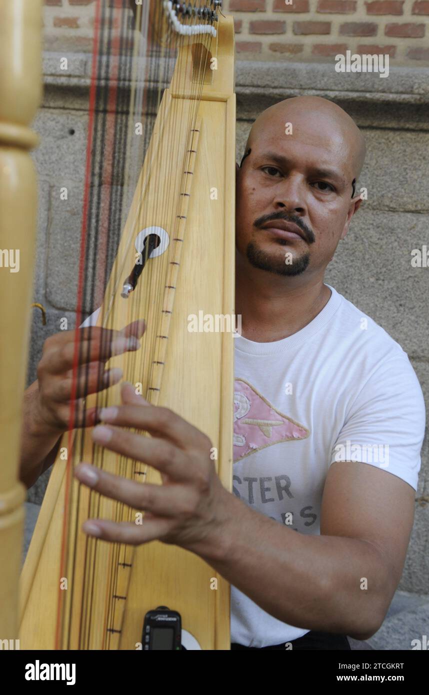 08/14/2013. Madrid. Espagne. Centre de Madrid. Rapport des musiciens de rue. Photo : Saint Bernard. Archidc de Saint Bernard. Crédit : Album / Archivo ABC / Eduardo San Bernardo Banque D'Images