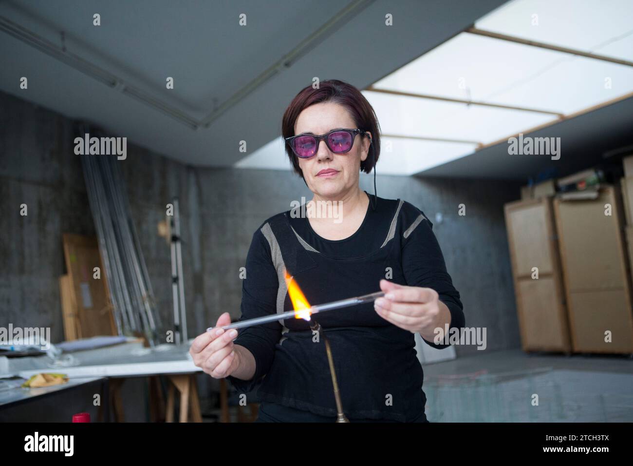 Madrid, 12/04/2016. Entretien avec la sculptrice Esther Pizarro. Photo : Ángel de Antonio ARCHDC. Crédit : Album / Archivo ABC / Ángel de Antonio Banque D'Images Madrid, 12/04/2016. Entretien avec la sculptrice Esther Pizarro. Photo : Ángel de Antonio ARCHDC. Crédit : Album / Archivo ABC / Ángel de Antonio Banque D'Images