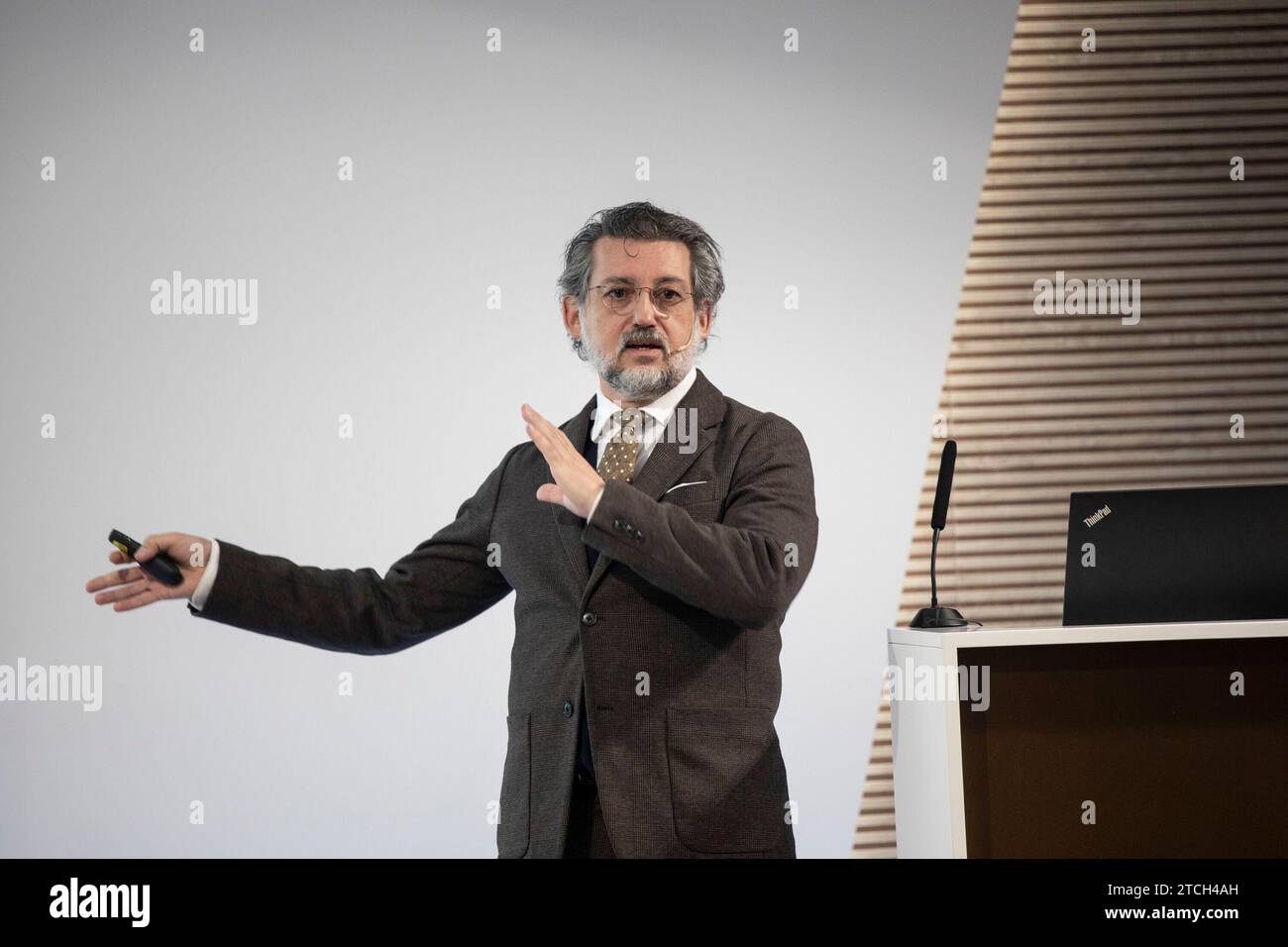 Madrid, 03/30/2022. ABC Health Forum, 'cancer du côlon. Prévention et traitement ». Intervenants : José Ignacio Martín Valdés, Santiago González, Pedro Robledo, Ricardo Cubedo, Pilar Sánchez Vera, Irene López Rojo et Ana Garnica. Photo : Isabel Permuy. ARCHDC. Crédit : Album / Archivo ABC / Isabel B. Permuy Banque D'Images