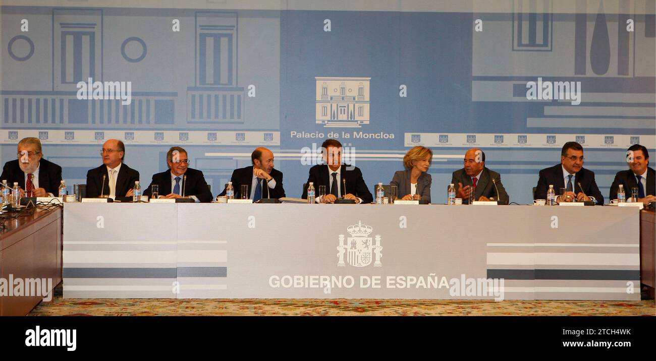 madrid, 11-27-2010.-rencontre du président du gouvernement jose luis rodriguez zapatero au palais moncloa avec les principaux hommes d'affaires de l'espagne.-photo ernesto acute.archdc. Crédit : Album / Archivo ABC / Ernesto Agudo Banque D'Images