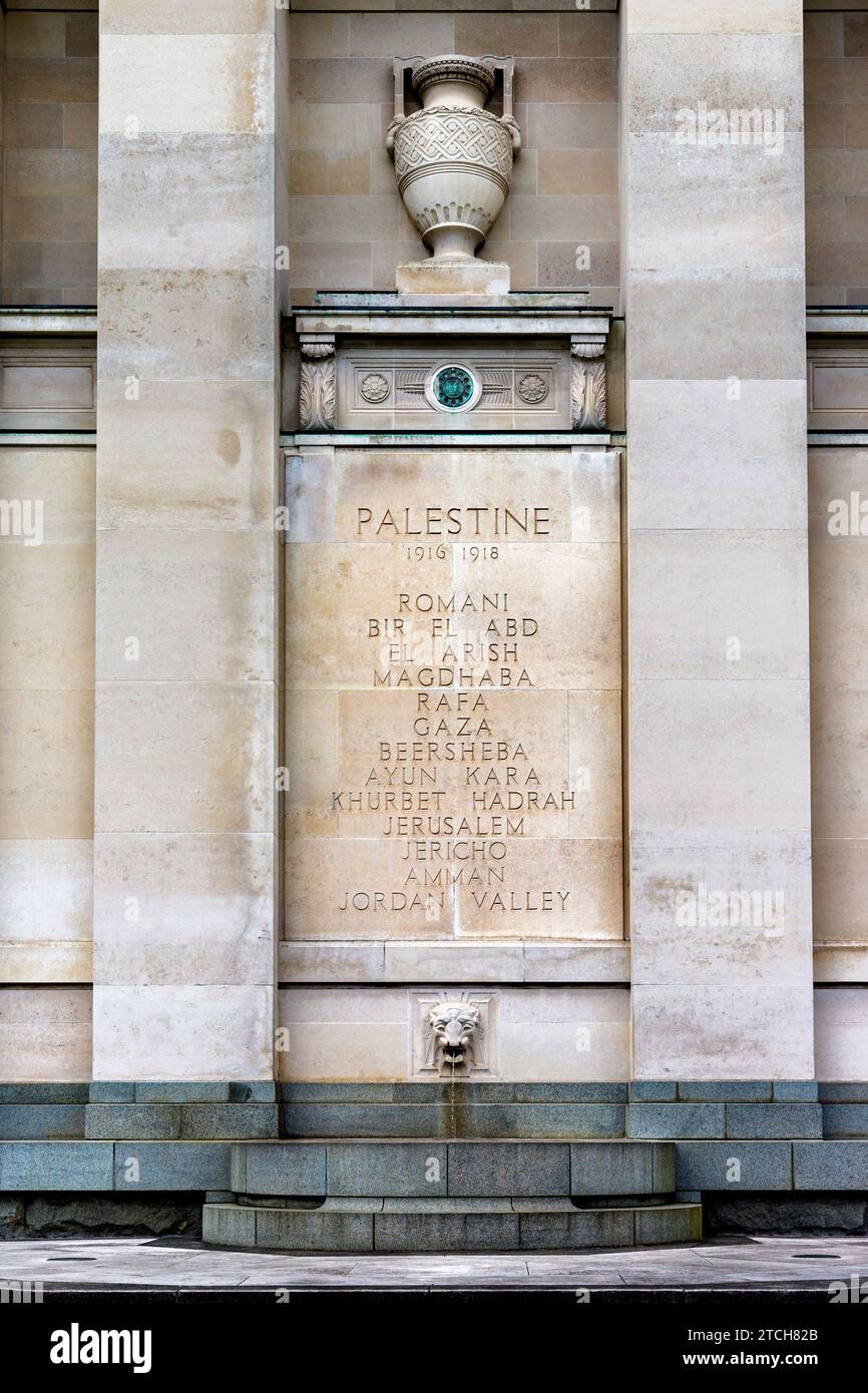 Panneau de la campagne du Sinaï et de la Palestine pendant la première Guerre mondiale sur le Musée commémoratif de la guerre d'Auckland à Aukland, Nouvelle-Zélande. Les campagnes militaires du Moyen-Orient Banque D'Images
