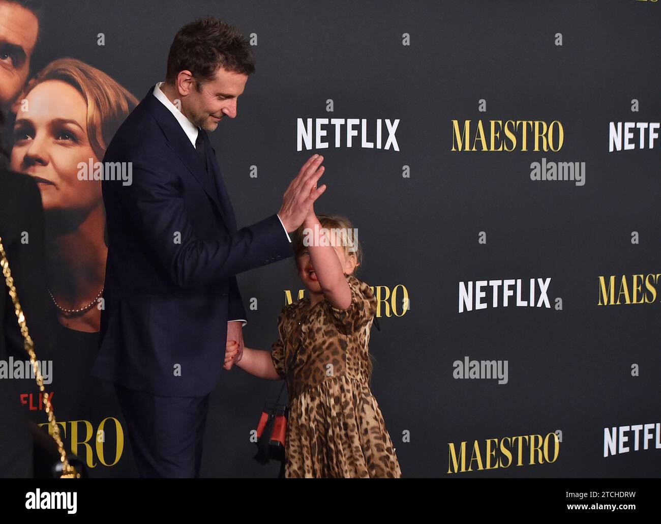 Bradley Cooper and daughter Lea De Seine Shayk Cooper arrive at a special screening of "Maestro" on Tuesday, Dec. 12, 2023, at the Academy Museum of Motion Pictures in Los Angeles. (Photo by Jordan Strauss/Invision/AP) Banque D'Images