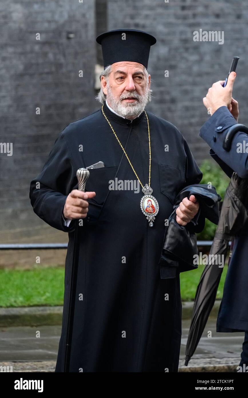 Archevêque Nikitas Lulias de Thyateira et de Grande-Bretagne (archevêque grec orthodoxe de GB) à Downing Street pour une réunion des chefs religieux, 12e. Banque D'Images