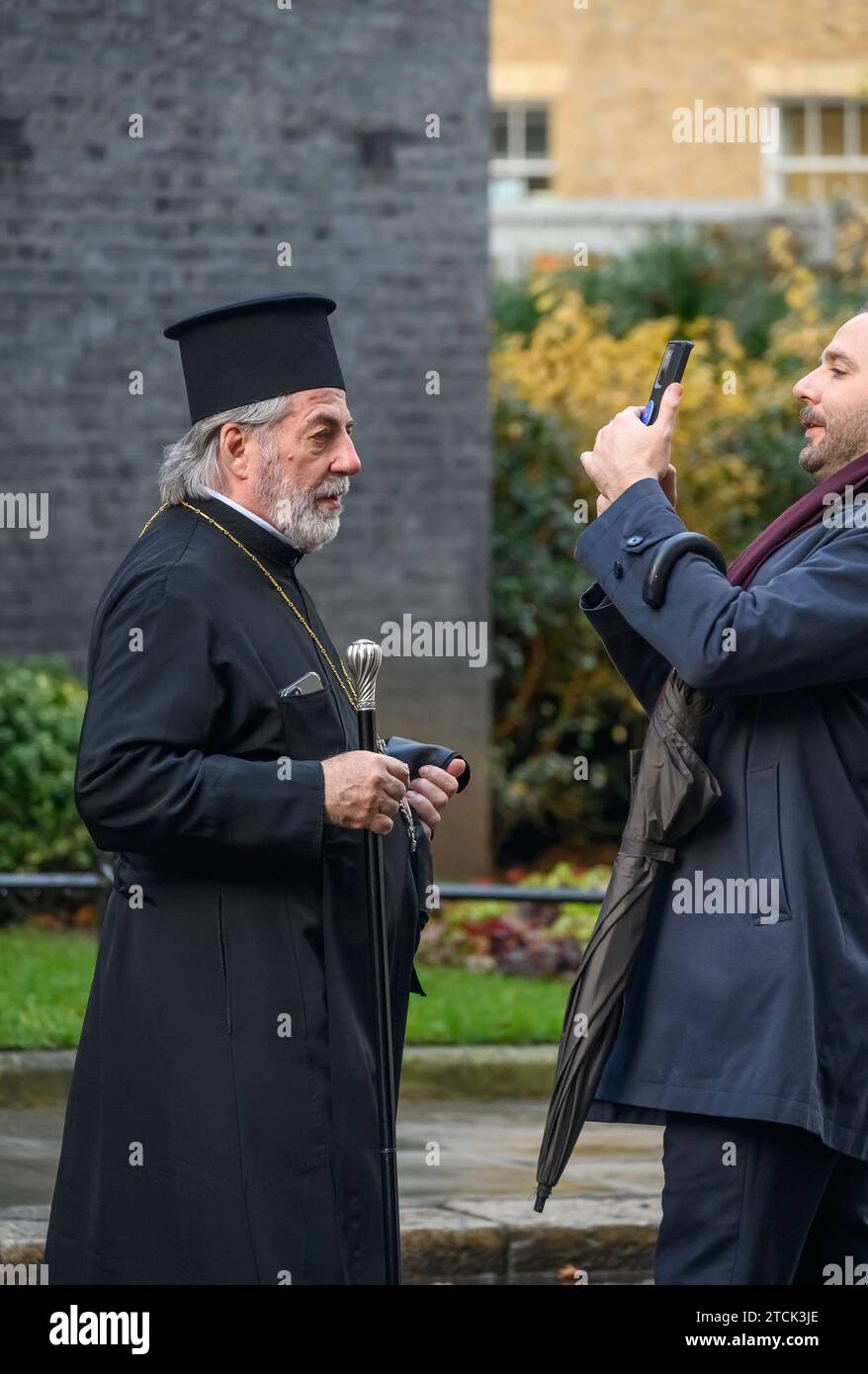 Archevêque Nikitas Lulias de Thyateira et de Grande-Bretagne (archevêque grec orthodoxe de GB) à Downing Street pour une réunion des chefs religieux, 12e. Banque D'Images