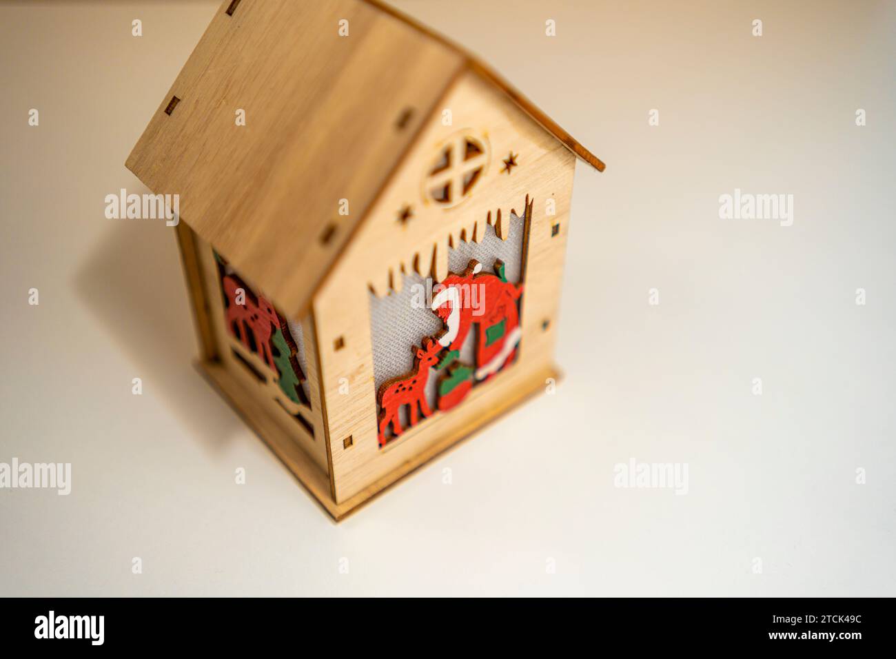 Cabane en bois de père Noël et de renne d'en haut Banque D'Images