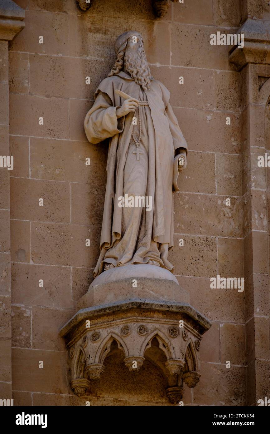 Ramon Llull, escultura en la fachada de la catedral de Mallorca. Palma, ,Majorque, îles baléares, Espagne Banque D'Images