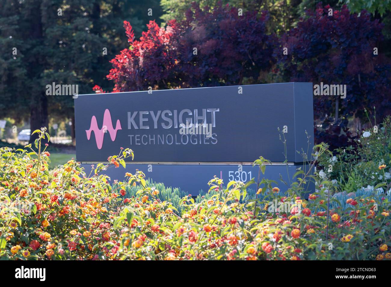Gros plan du panneau Keysight technologies est vu à Santa Clara, Californie, États-Unis Banque D'Images