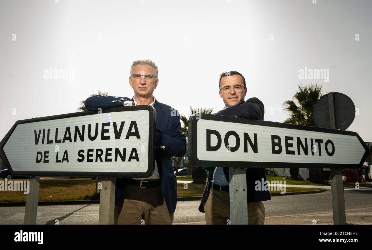 Don Benito (Estrémadure), 02/09/2022. Rapport sur la consultation populaire sur la fusion de Don Benito et Villanueva de la Serena. Il aura lieu le 20 février 2022. Dans l'image, les maires José Luis Quintana, maire de Don Benito, et Miguel Ángel Gallardo. Photo : Ignacio Gil. ARCHDC. Crédit : Album / Archivo ABC / Ignacio Gil Banque D'Images