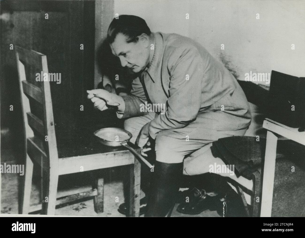 Nuremberg (Allemagne), décembre 1945. Procès de Nuremberg. Sur l'image, Herman Goering mange dans sa cellule. Crédit : Album / Archivo ABC / Ortiz Banque D'Images