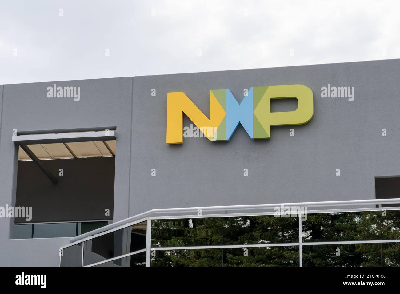 Gros plan du panneau NXP sur l'immeuble de bureaux à San Jose, Californie, États-Unis Banque D'Images