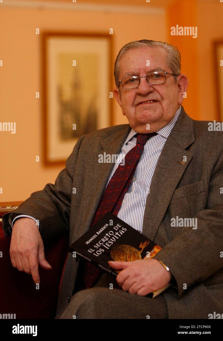 12/04/2006. Séville. 05.12.06 Manuel Barrios écrivain. Photo : Nieves Sanz. Archsev. Crédit : Album / Archivo ABC / Nieves Sanz Banque D'Images 12/04/2006. Séville. 05.12.06 Manuel Barrios écrivain. Photo : Nieves Sanz. Archsev. Crédit : Album / Archivo ABC / Nieves Sanz Banque D'Images