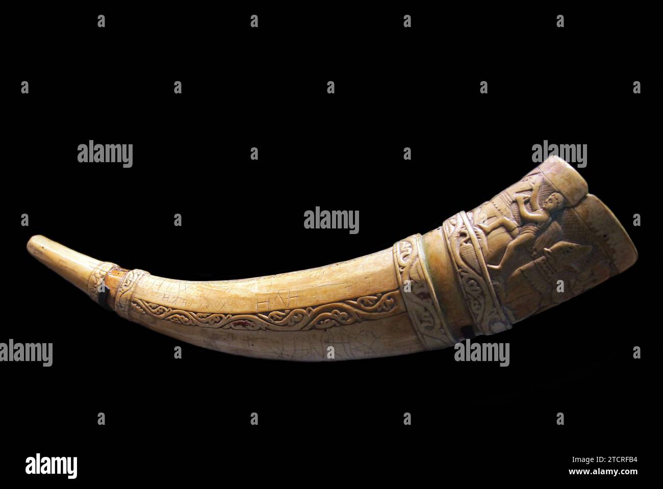 Hunting-Horn.Oliphant/Elephant Ivory.Sud de l'Italie (1000-1100 AD.) Banque D'Images
