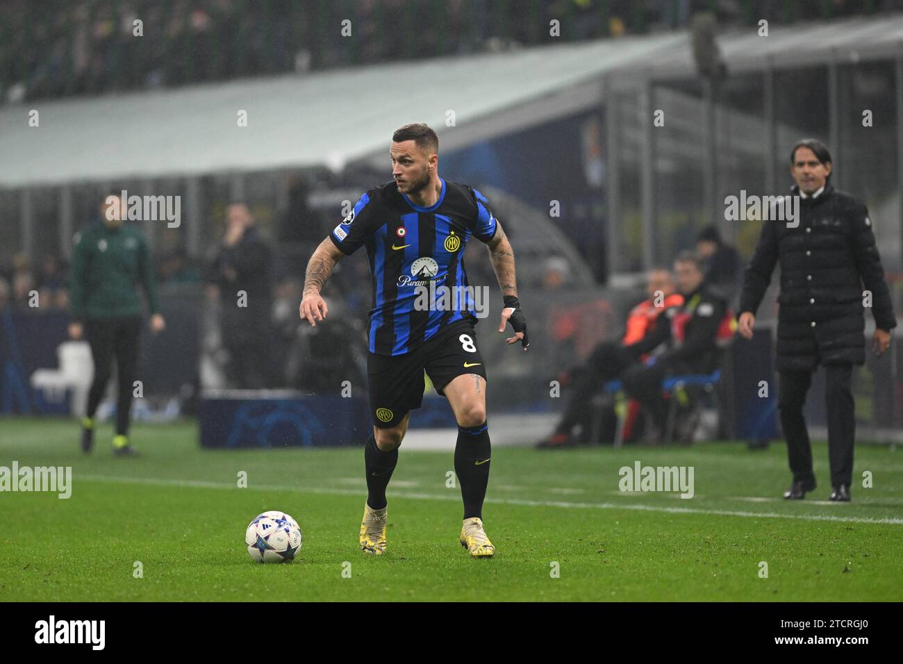 Milan, Italie. 12 décembre 2023. Marko Arnautovic du FC Inter lors du match de l'UEFA Champions League entre l'Inter FC Internazionale et la Real Sociedad, le 12 décembre 2023, au stade Giuseppe Meazza San Siro Siro de Milan, Italie. Photo Tiziano Ballabio crédit : Agence de photo indépendante/Alamy Live News Banque D'Images