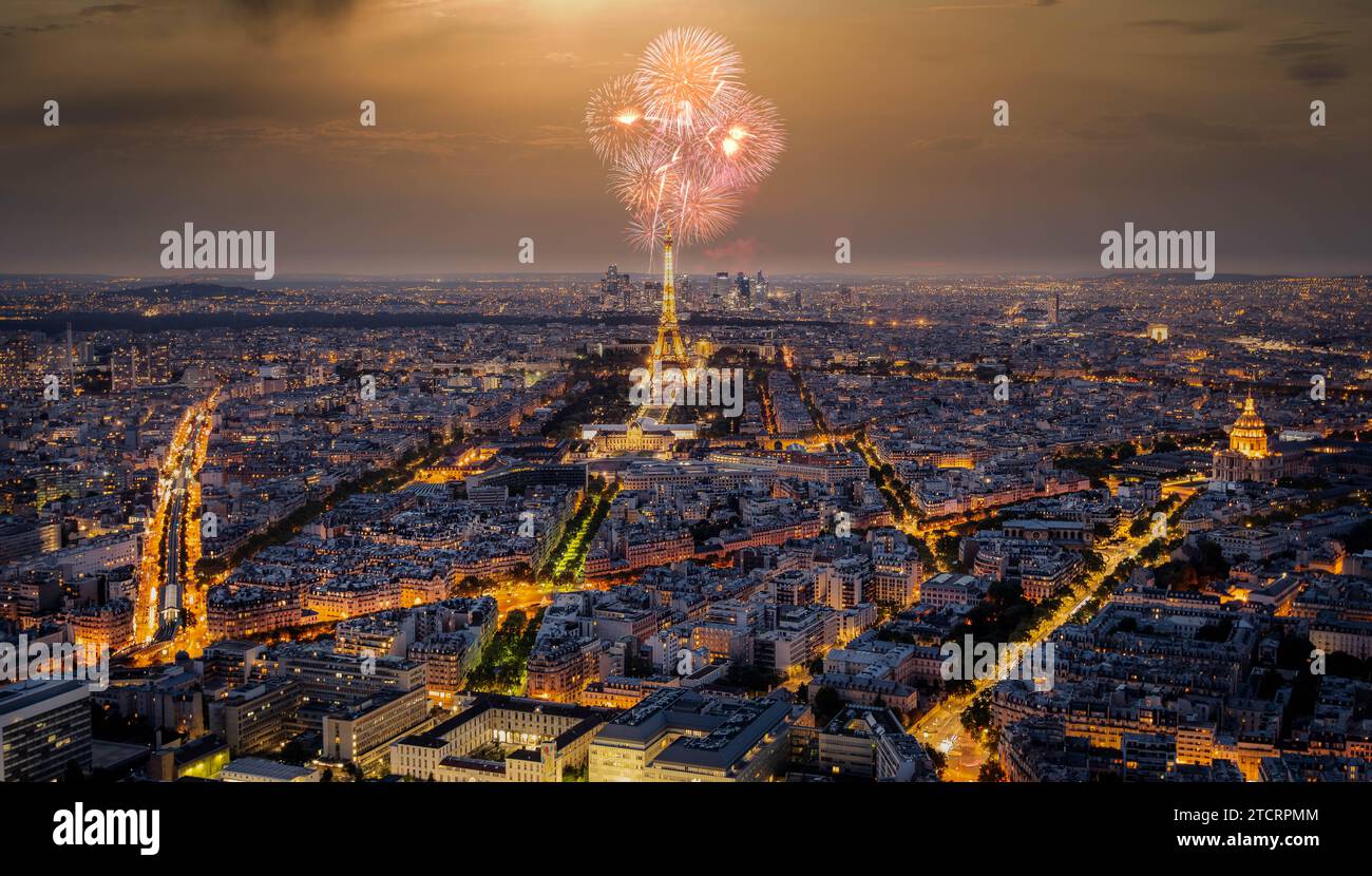 Tour Eiffel avec feu d