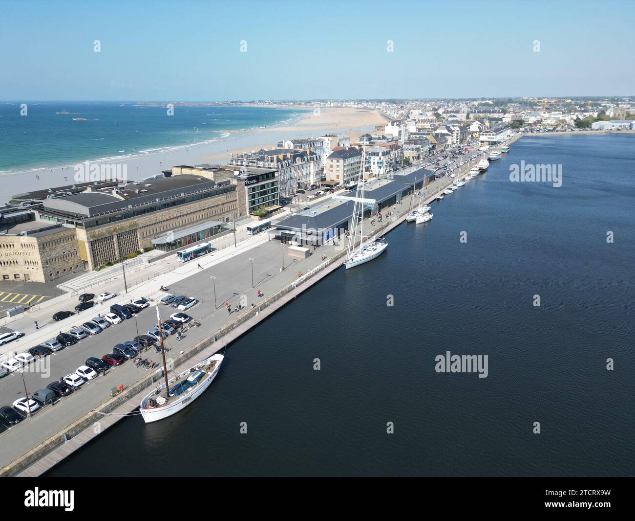 Port de Saint Marlo et marina France drone , aérien , vue depuis les airs Banque D'Images