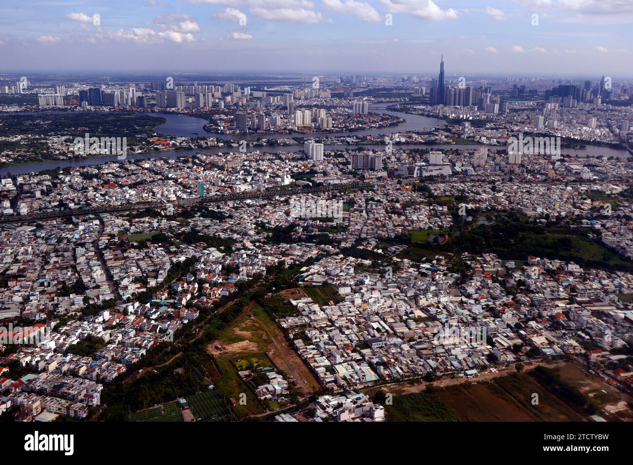 Vue aérienne de Ho Chi Minh-ville et de la rivière Saigon. Banque D'Images