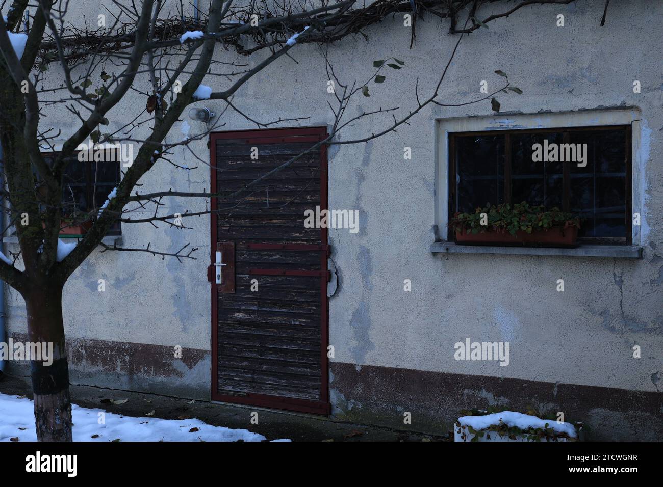 Schöner Wintertag mit viel Schnee im Kurort Bad Gögging en Bayern Banque D'Images