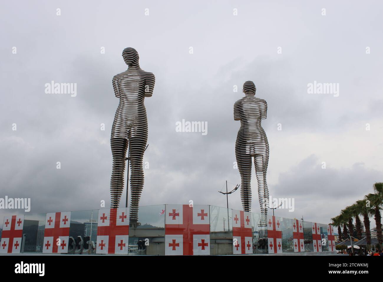 Symbole d'amour Ali et Nino statue à Batumi. Batumi Géorgie. Banque D'Images