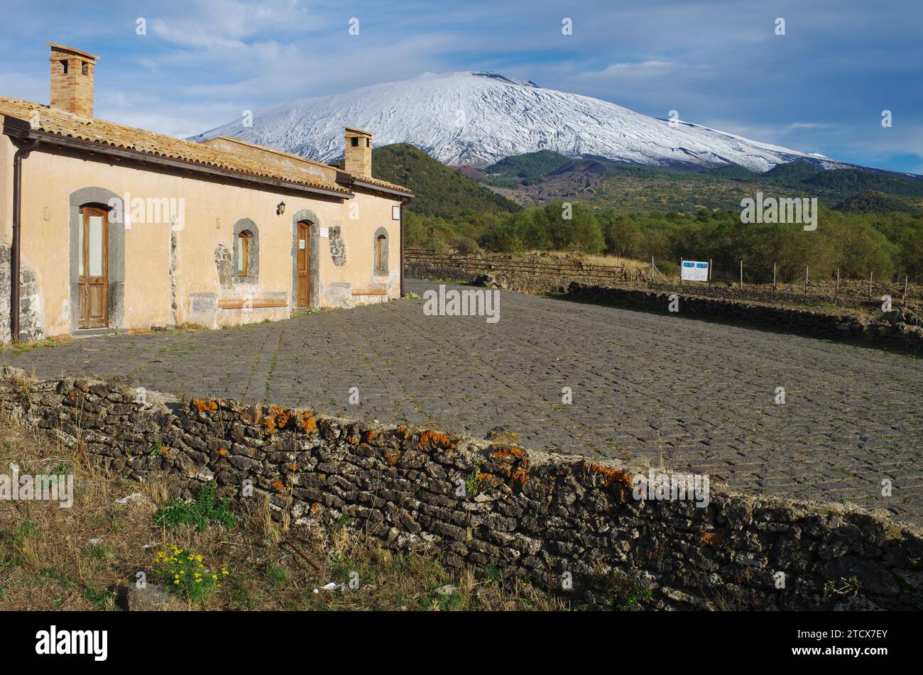 Refuge point de base 'Piano dei Grillil' de Etna Park, Bronte, Sicile, Italie Banque D'Images