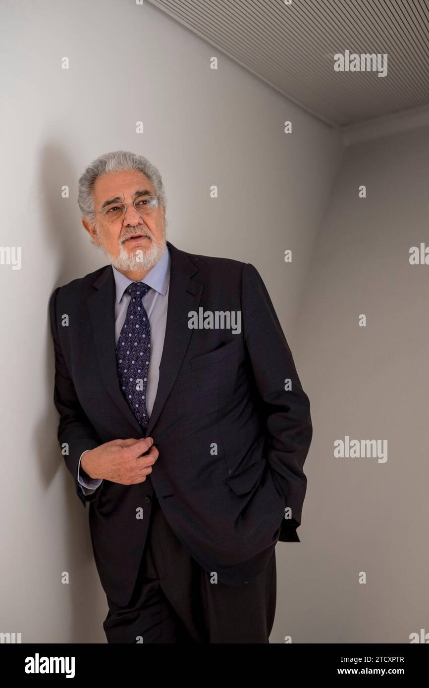 Valence, 12/04/2014. Entretien avec Plácido Domingo au Palau de les Arts. Photo : Mikel Ponce. Archdc. Crédit : Album / Archivo ABC / Mikel Ponce Banque D'Images Valence, 12/04/2014. Entretien avec Plácido Domingo au Palau de les Arts. Photo : Mikel Ponce. Archdc. Crédit : Album / Archivo ABC / Mikel Ponce Banque D'Images