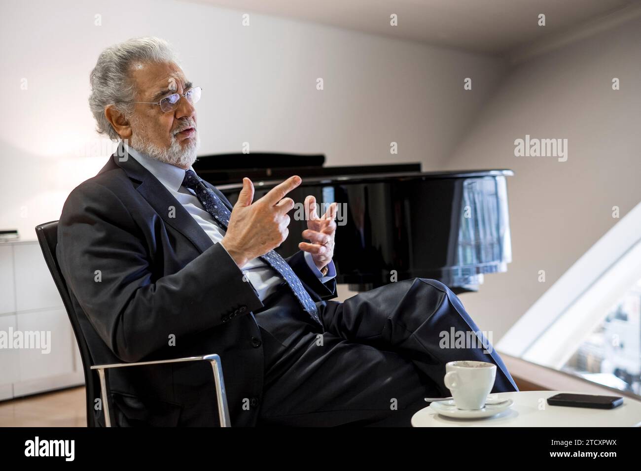 Valence, 12/04/2014. Entretien avec Plácido Domingo au Palau de les Arts. Photo : Mikel Ponce. Archdc. Crédit : Album / Archivo ABC / Mikel Ponce Banque D'Images Valence, 12/04/2014. Entretien avec Plácido Domingo au Palau de les Arts. Photo : Mikel Ponce. Archdc. Crédit : Album / Archivo ABC / Mikel Ponce Banque D'Images