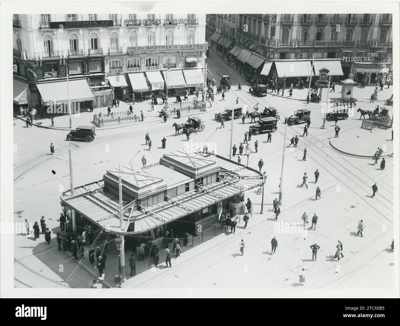 Madrid, 1925. Une vue aérienne intéressante de la Puerta del sol. Crédit : Album / Archivo ABC Banque D'Images