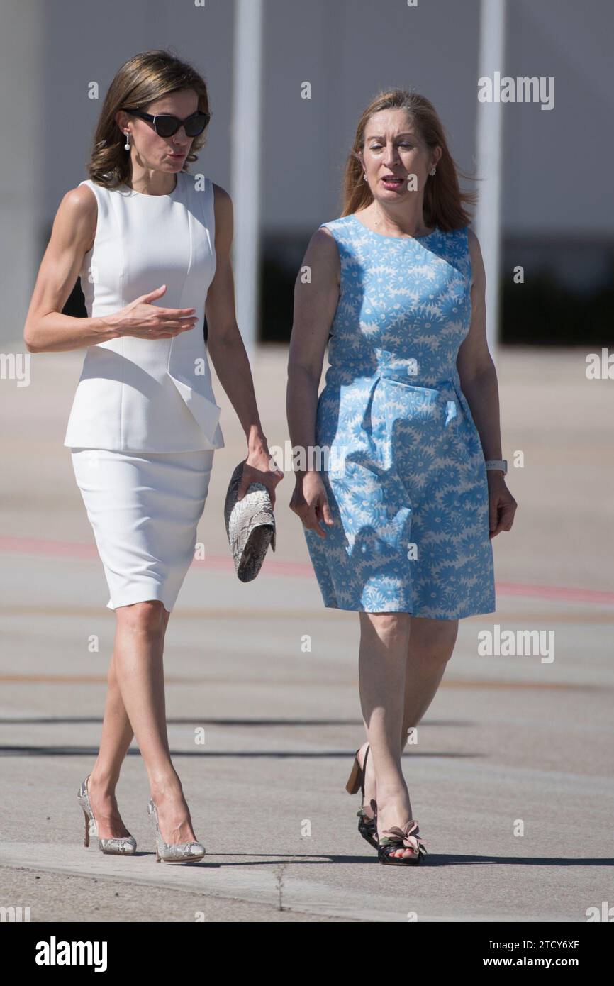 Madrid, 07/11/2017. Pavillon d'État du T4 à l'aéroport Alfo Suarez Madrid Barajas. Les rois d'Espagne Don Felipe et Doña Letizia partent en voyage d'État à Londres. Photo : de San Bernardo ARCHDC. Crédit : Album / Archivo ABC / Eduardo San Bernardo Banque D'Images