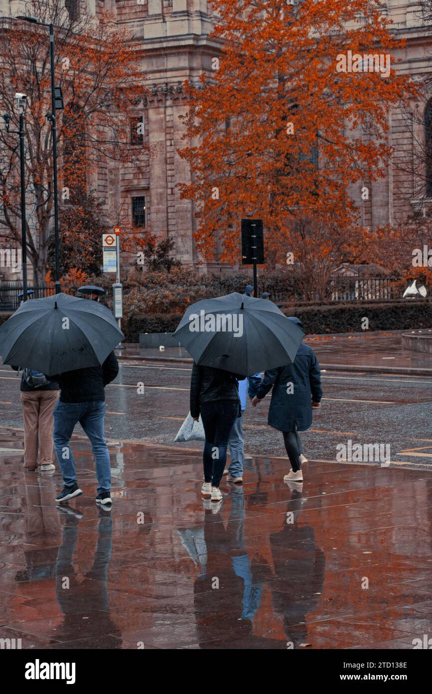 Londres sous la pluie Orange et Teal Cinematic Banque D'Images