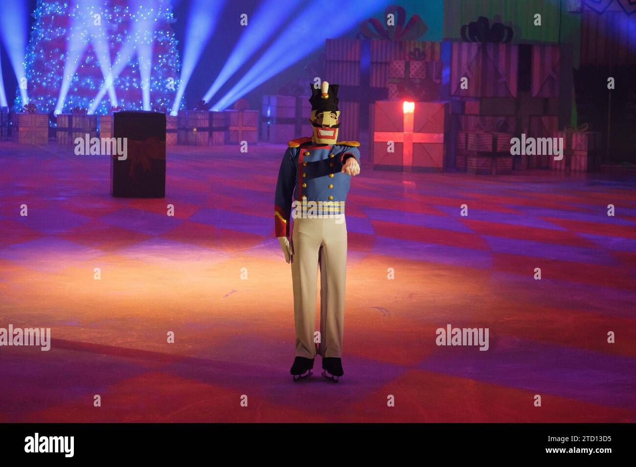 Dansez lors de la présentation du spectacle Christmas on Ice The Nutcracker au Madrid Arena. 15 décembre 2023 Espagne (photo par Oscar Go Banque D'Images