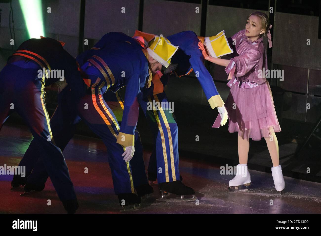 Dansez lors de la présentation du spectacle Christmas on Ice The Nutcracker au Madrid Arena. 15 décembre 2023 Espagne (photo par Oscar Go Banque D'Images