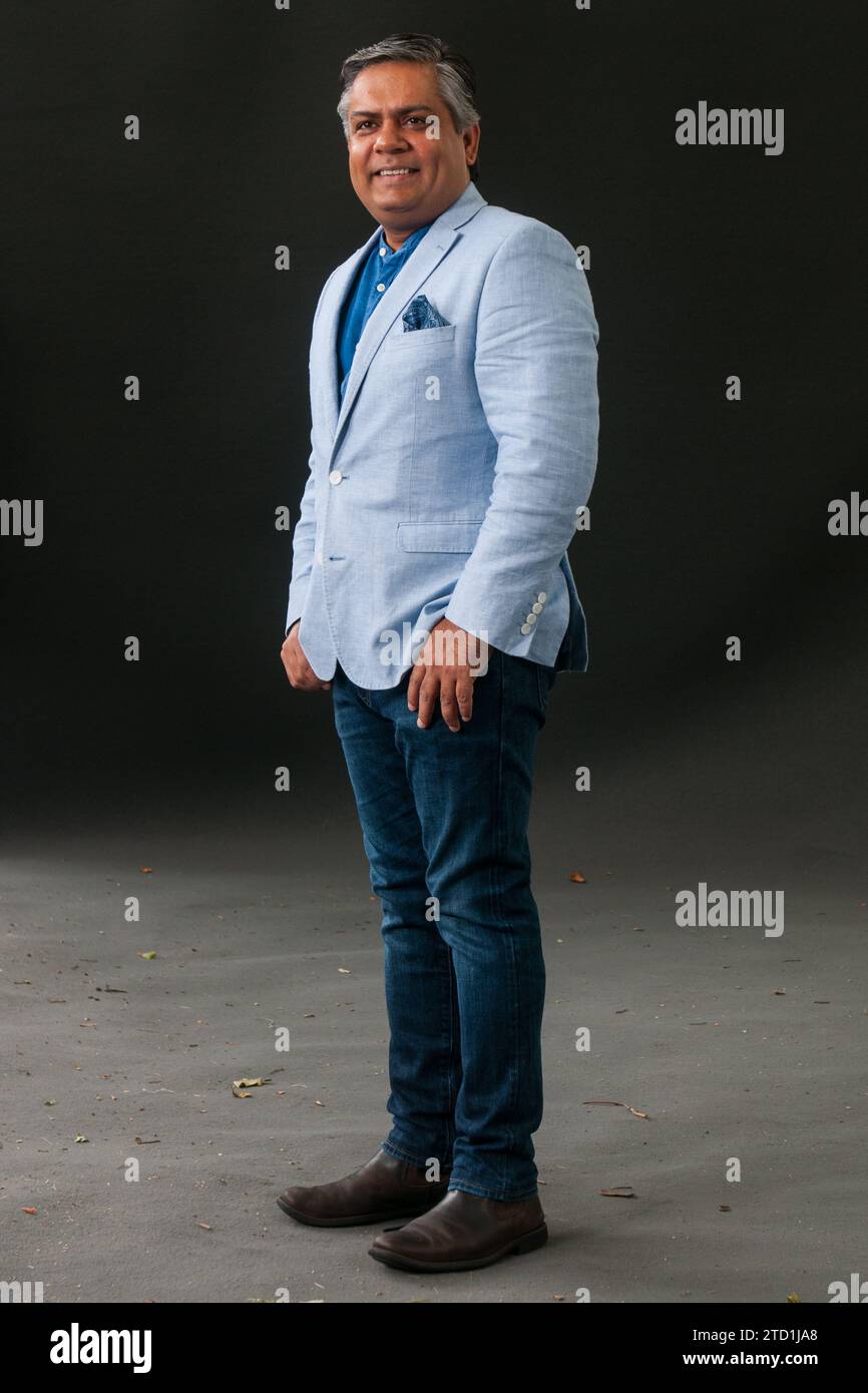 Vivek Singh, chef indien, restaurateur et personnalité des médias basé à Londres, assiste à un photocall pendant le Festival international du livre d'Édimbourg le Banque D'Images