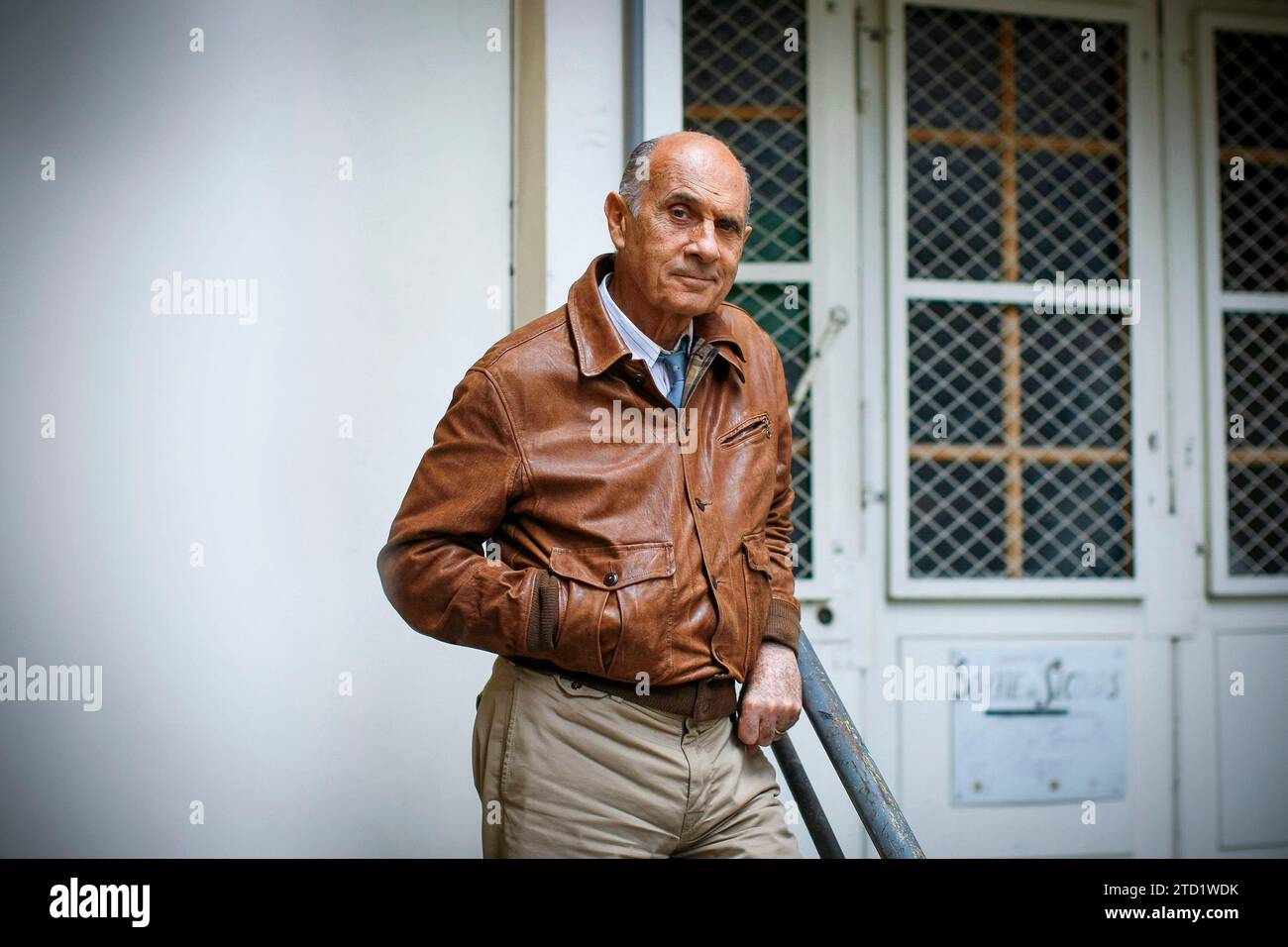 ©Thomas Padilla/MAXPPP - 30/08/2012 ; Paris, France ; PORTRAIT DU chanteur ACTEUR GUY MARCHAND au théâtre DES nuits. Guy Marchand, acteur et chanteur de Franche, est décédé. Photographié à Paris, France, le 2012 août Banque D'Images