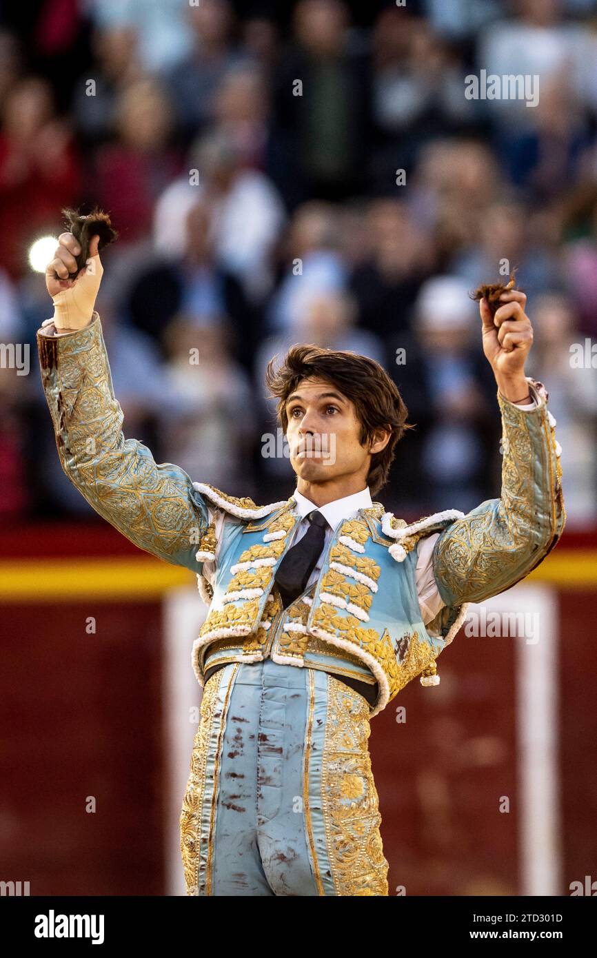 Valence, 03/18/2019. Fallas Fair. Dans l'image, Sebastián Castella avec le cinquième taureau de l'après-midi dont il a coupé deux oreilles. Photo : Mikel Ponce ARCHDC. Crédit : Album / Archivo ABC / Mikel Ponce Banque D'Images