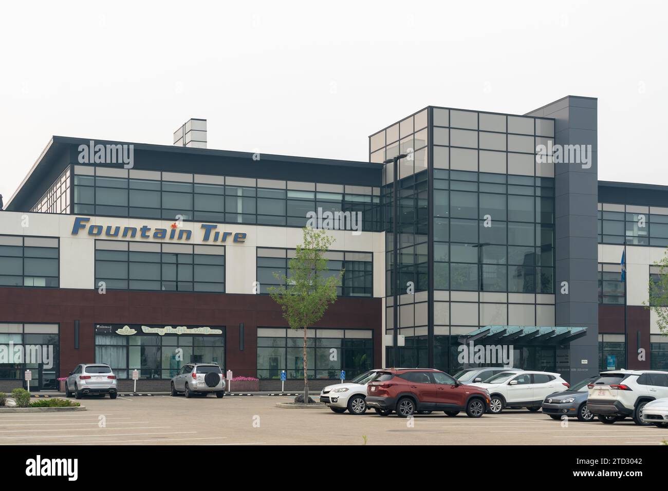 Siège social de Fountain Tire à Edmonton, Alberta, Canada Banque D'Images