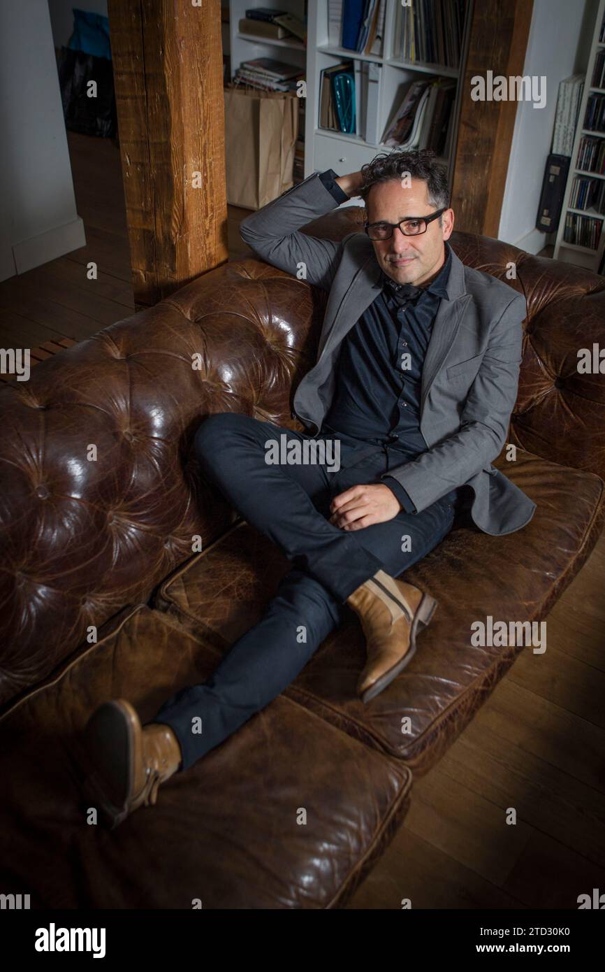 Madrid, 12/04/2018. Entretien avec Jorge Drexler. Photo : Isabel Permuy Archdc. Crédit : Album / Archivo ABC / Isabel B Permuy Banque D'Images Madrid, 12/04/2018. Entretien avec Jorge Drexler. Photo : Isabel Permuy Archdc. Crédit : Album / Archivo ABC / Isabel B Permuy Banque D'Images