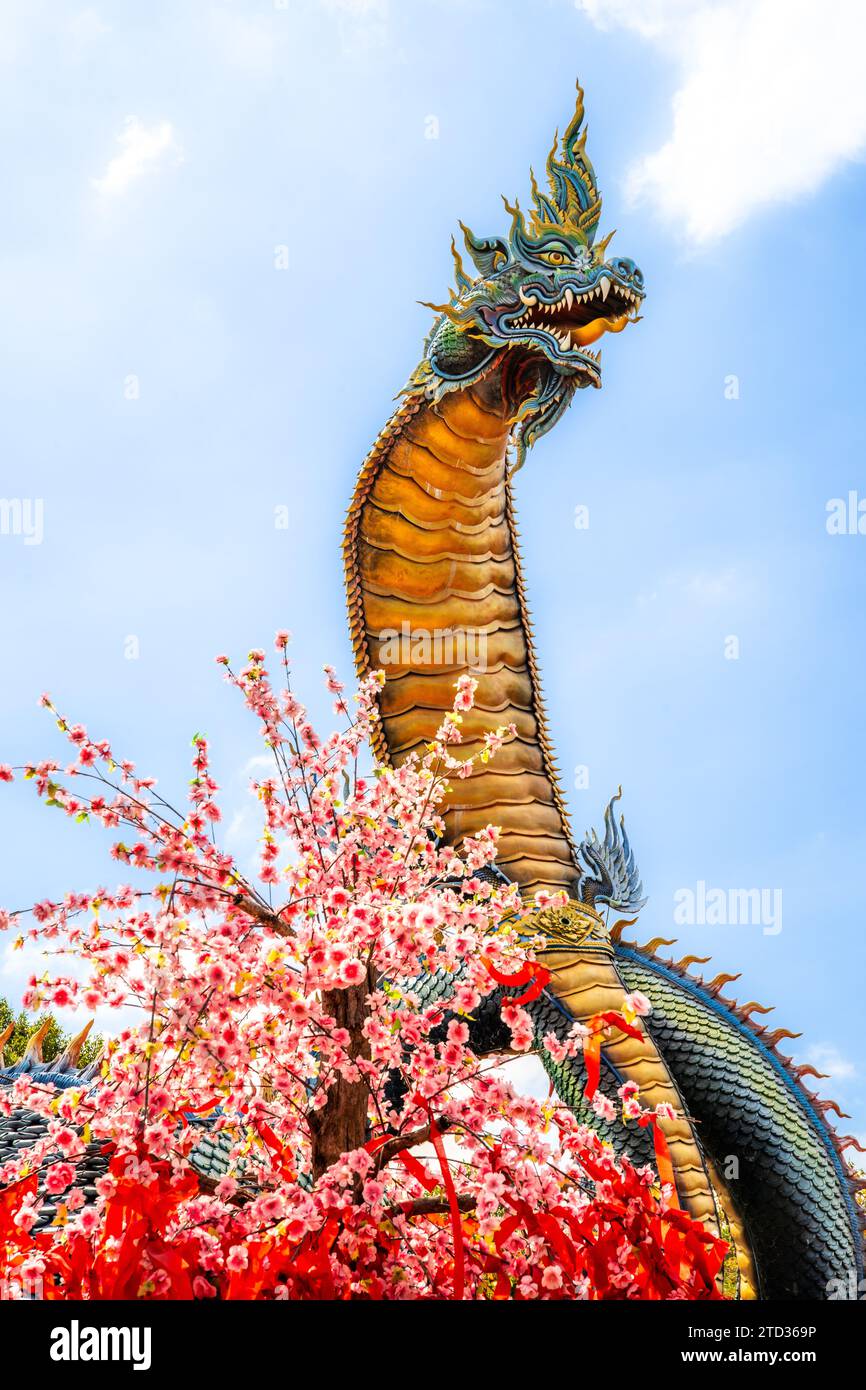 Wat Roi Phra Phutthabat Phu Manorom, Mukdahan, Thaïlande Banque D'Images