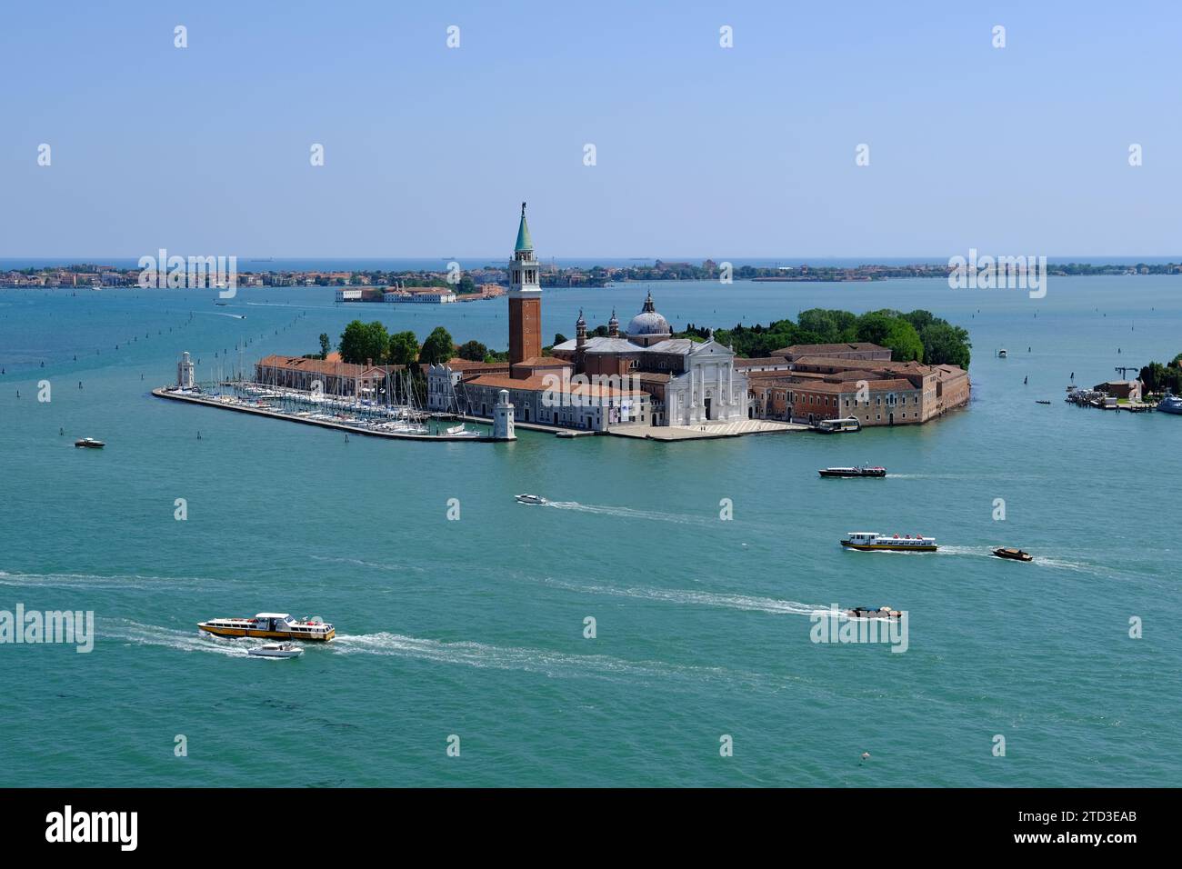 Venise Italie - vue de la tour de la cathédrale Campanile Saint-Marc sur l'île San Giorgio Maggiore Banque D'Images