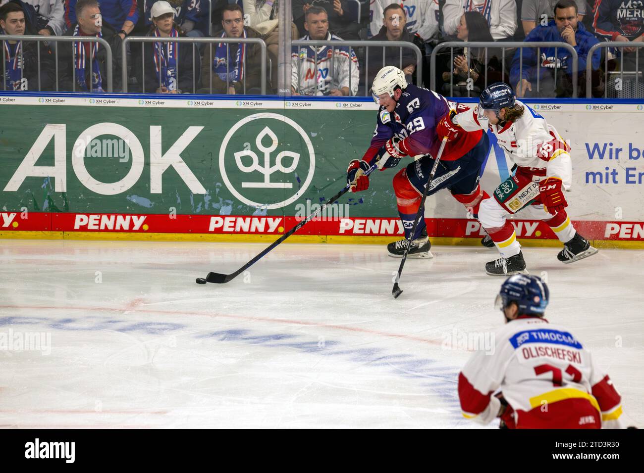 Spielszene Adler Mannheim gegen Düsseldorfer EG (PENNY DEL ; Deutsche Eishockey Liga) Banque D'Images