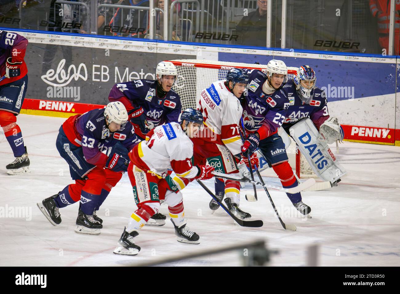 Spielszene Adler Mannheim gegen Düsseldorfer EG (PENNY DEL ; Deutsche Eishockey Liga) Banque D'Images