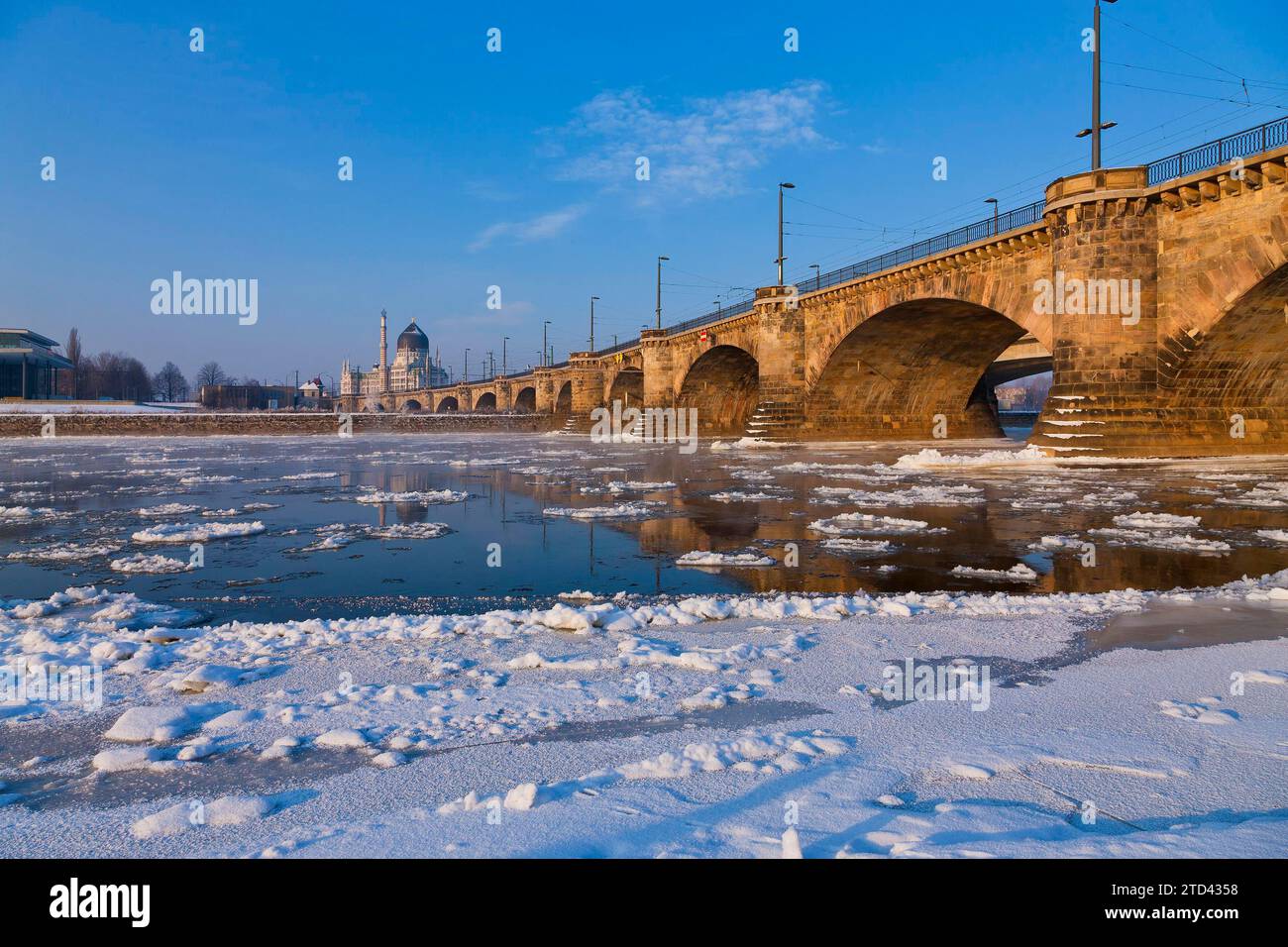 Dérive de glace sur l'Elbe à Dresde Banque D'Images