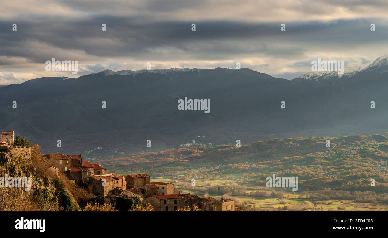 Macchiagodena est une commune italienne de 1 648 habitants dans la province d'Isernia en Molise. Banque D'Images