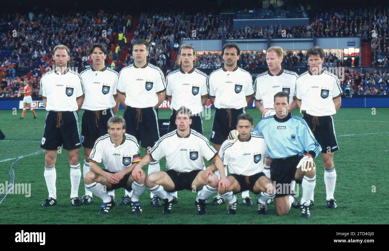 Football, firo : 24 avril 1996 Championnat d'Europe de football préparation au Championnat d'Europe Euro, match amical, préparation au match international de 1996, photos d'archives, photos d'archives, archives Allemagne - pays-Bas, Hollande 0:1 Allemagne, photo d'équipe, photo d'équipe Banque D'Images