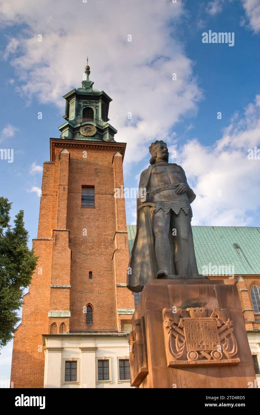 Statue du roi Boleslas Ier le Brave à la cathédrale royale de Gniezno (Basilique de la cathédrale Primatiale), 11e siècle, à Gniezno, Wielkopolskie, Pologne Banque D'Images