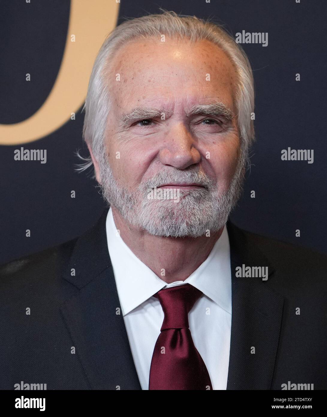 John McCook arrive à la 50e cérémonie annuelle des Daytime Emmy Awards qui se tient à l’hôtel The Westin Bonaventure à Los Angeles, CA, le vendredi 15 décembre 2023. (Photo de Sthanlee B. Mirador/Sipa USA) Banque D'Images