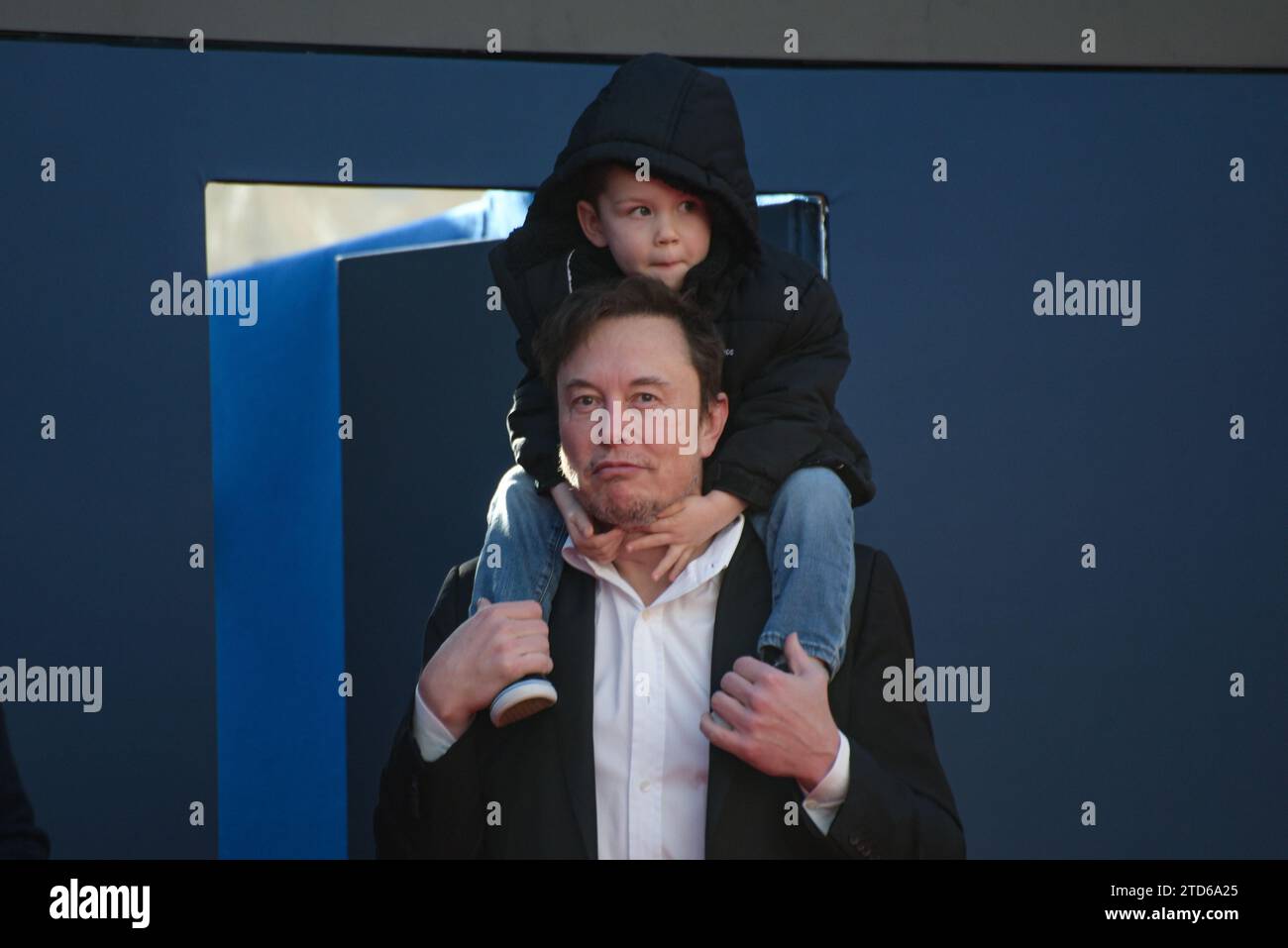 Elon Musk assiste à Atreju 2023, la réunion annuelle du parti politique de droite Fratelli d'Italia à Rome. (Photo de Vincenzo Nuzzolese / SOPA Images/Sipa USA) Banque D'Images