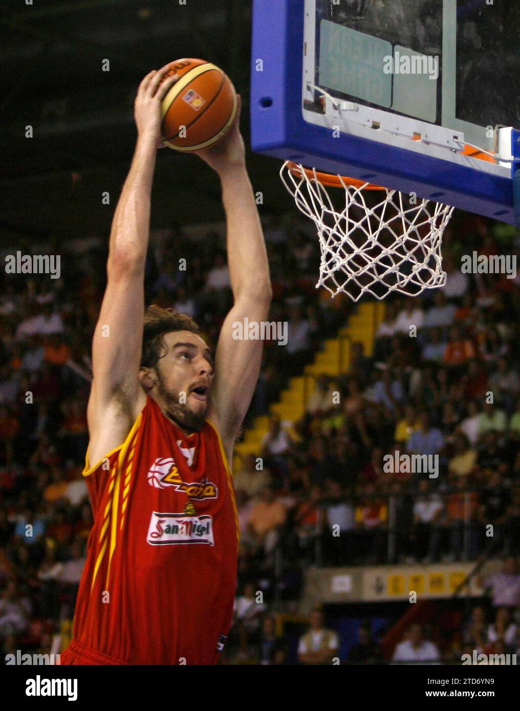 09/04/2007. JMSerrano. 5,9.07. Séville. EuroBasket, match Espagne-Croatie. Archsev. Crédit : Album / Archivo ABC / Juan Manuel Serrano Becerra Banque D'Images