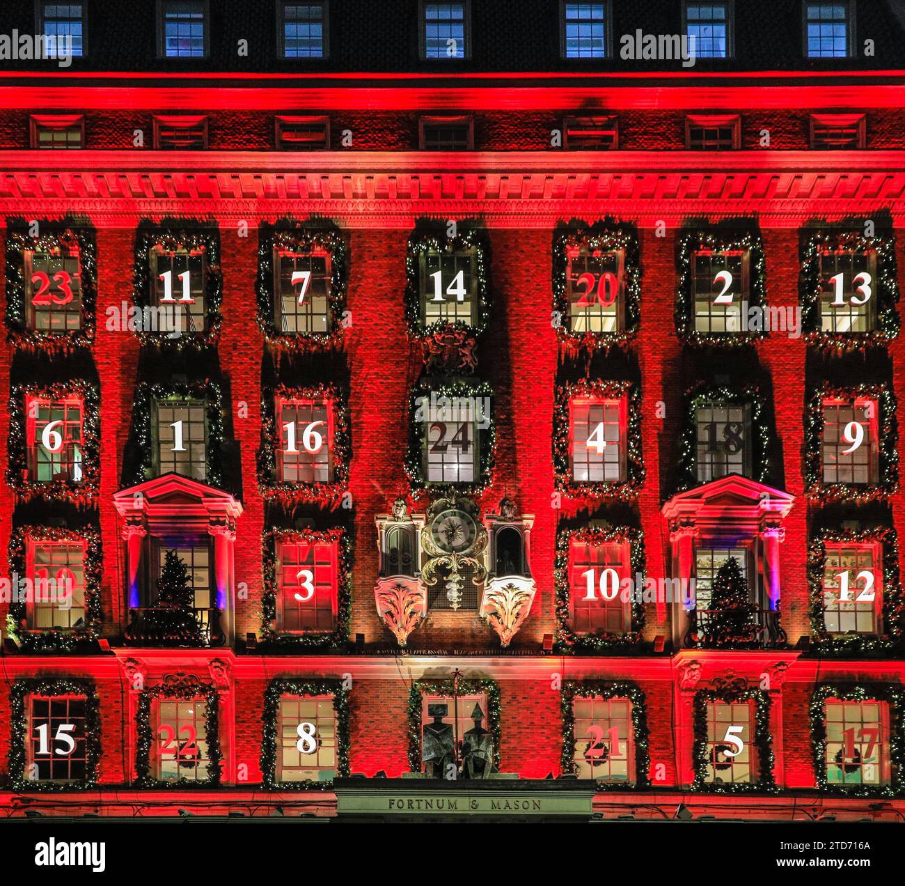 Londres, RoyaumeUni. 16 décembre 2023. Les décorations de Noël annuelles de Fortnum & Mason