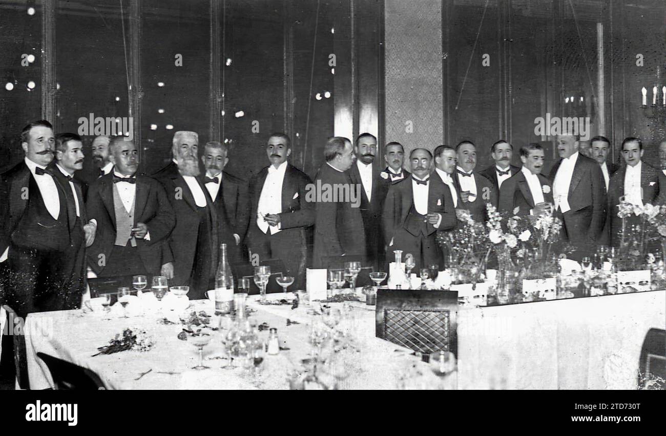 04/30/1918. Au 'Restaurant' Tournie, à Madrid. Banquet avec lequel l'ambassade Argentine a célébré l'anniversaire de l'indépendance de son pays. Crédit : Album / Archivo ABC / José Zegri Banque D'Images